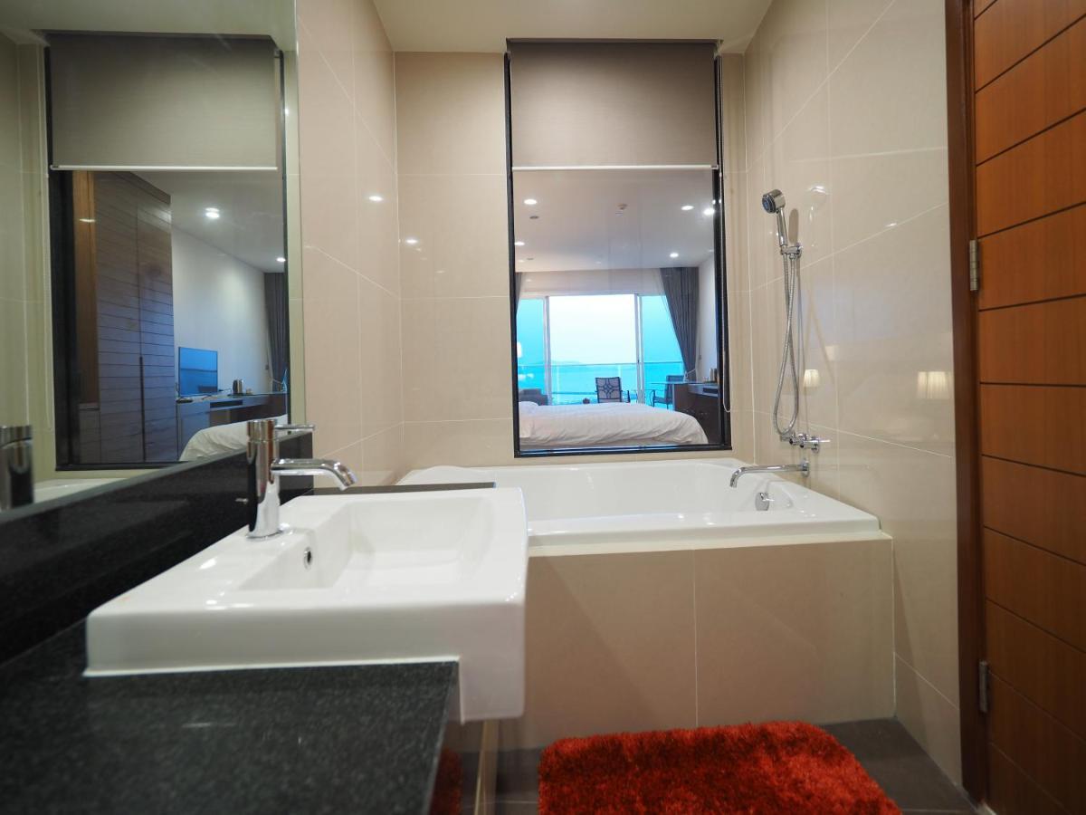 Movenpick Residences Pattaya With Ocean View Praia de Jomtien Exterior foto